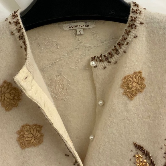Tan Cardigan Sweater with Beaded Wheat Pattern and Lace Appliqués, Tie Belt (S) - Picture 3 of 15